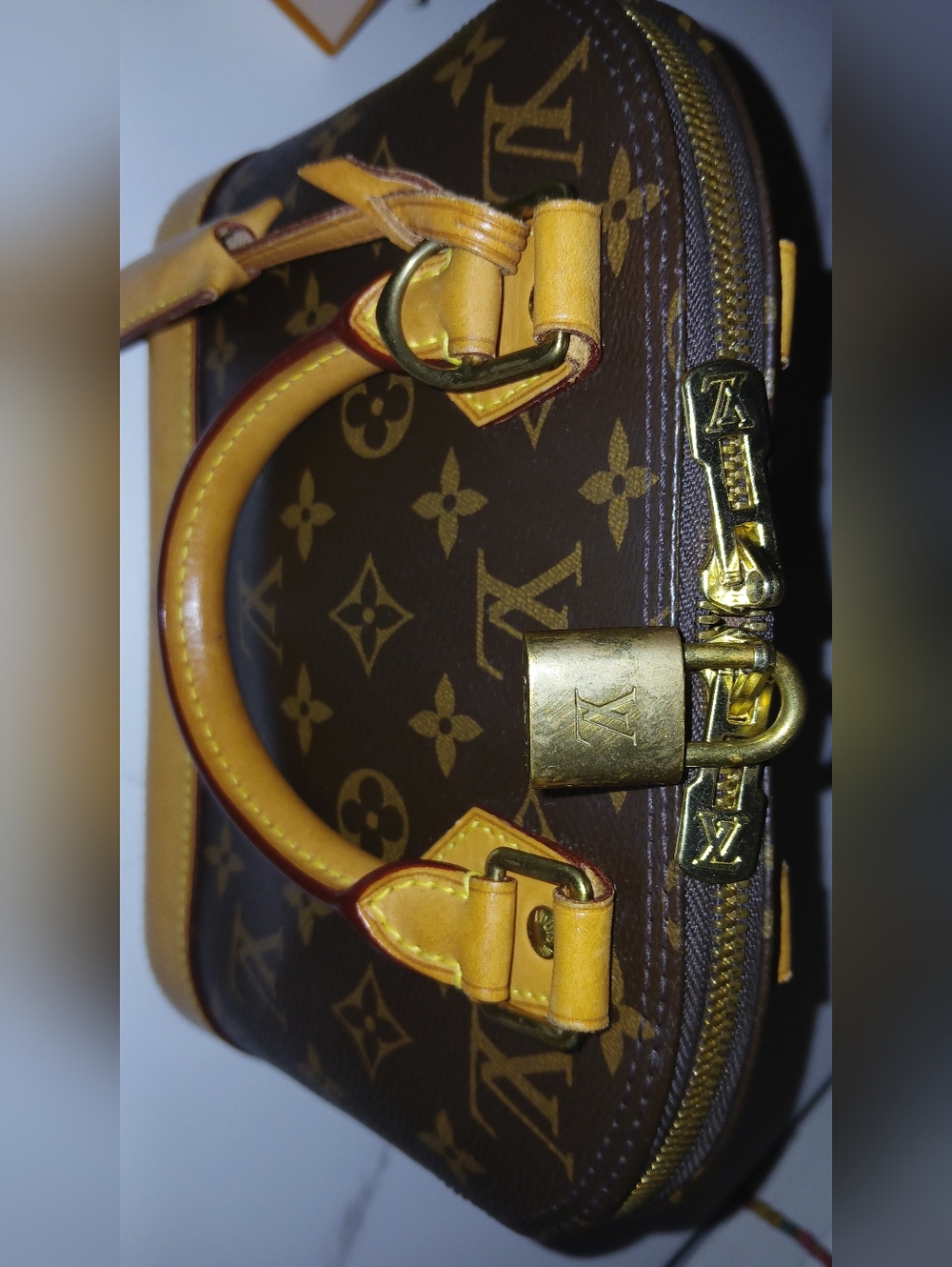 Authentic Small Alma BB Louis Vuitton Hand Shoulder Crossbody Bag Hardly Used It - Picture 4 of 13